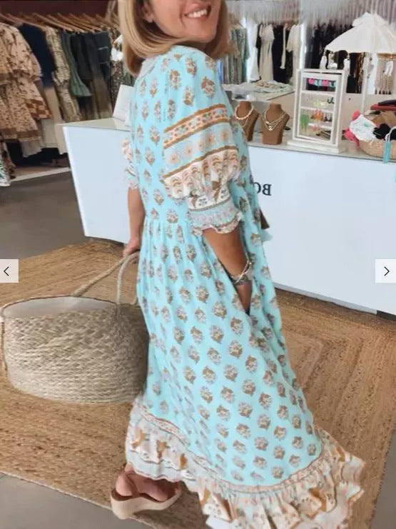 Robe Élégante Col V - Coupe Swing